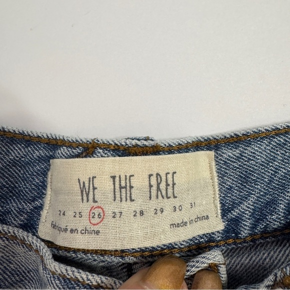 We The Free Butterfly Embroidered Denim Cutoff Shorts Size 26 - Picture 6 of 12
